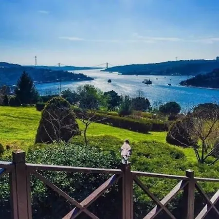 Peaceful Comfortable Clear Center Familyhouse Apartment *